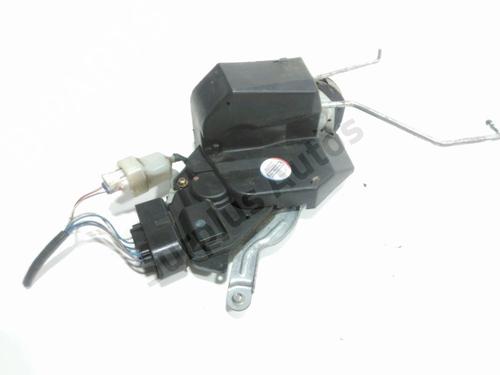 Tailgate lock TOYOTA RAV 4 II (_A2_) 2.0 4WD (ACA21, ACA20) | BP29471274C101 