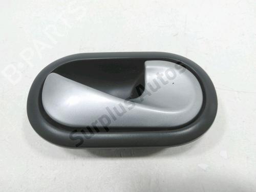 Højre fortil invendig håndtag RENAULT TWINGO II (CN0_) 1.5 dCi 90 (86 hp) 31180774