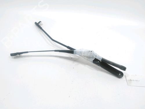 Used Front windshield wiper arm ALFA ROMEO 147 (937_) 1.9 JTDM 8V (937.AXD1A, 937.AXU1A, 937.BXU1A) (120 hp) 31007786