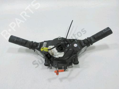 Commandes au volant Commandes au volant 38769193 38769193