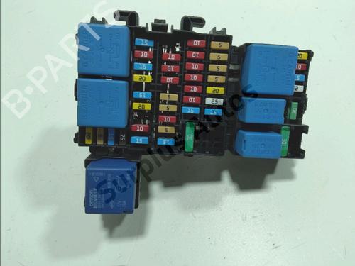 fuse-box-renault-captur-i-j5_-h5_-2013-33568488 main image