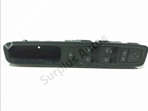 Used Left front window switch Left front window switch DACIA SANDERO III 1.0 SCe 65 (67 hp) 32102531 32102531
