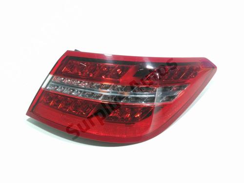 Used Right taillight MERCEDES-BENZ E-CLASS Coupe (C207) E 250 CDI / BlueTEC / d (207.303, 207.304) (204 hp) 29518166