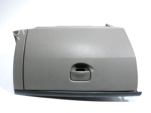 Used Glove box RENAULT CLIO III (BR0/1, CR0/1) 1.5 dCi (BR17, CR17) (86 hp) 28231375