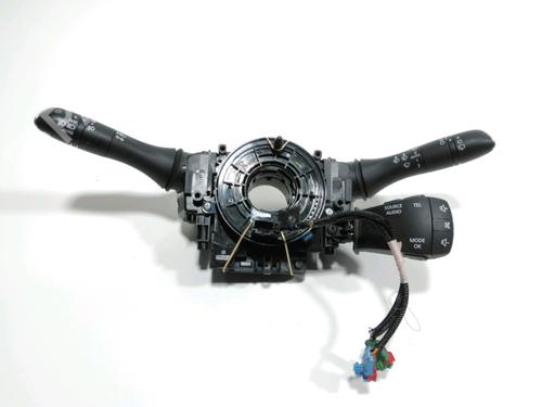 Steering wheel controls RENAULT SCÉNIC IV (J9_) 1.5 dCi 110 | BP28227046E15 