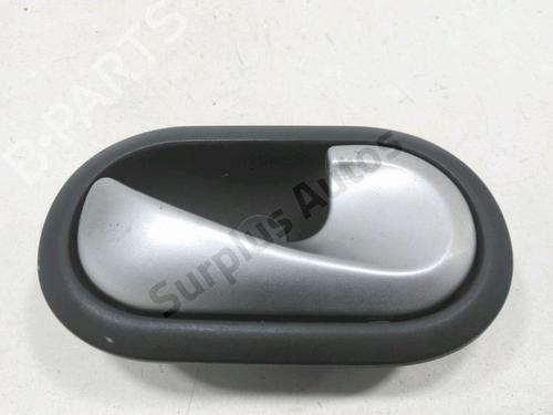 Used Front right interior door handle RENAULT CLIO III (BR0/1, CR0/1) 1.5 dCi (BR17, CR17) (86 hp) 30996321