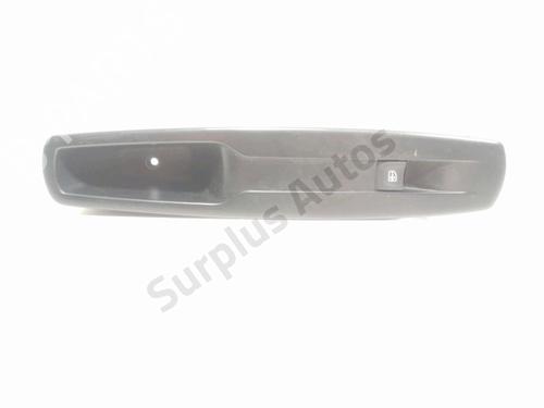 Used Right front window switch RENAULT MEGANE III Hatchback (BZ0/1_, B3_) 1.5 dCi (BZ09, BZ0D, BZ1W, BZ29, BZ14) (110 hp) 28238792