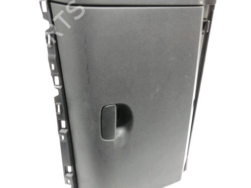 Used Glove box Glove box 37769596 37769596