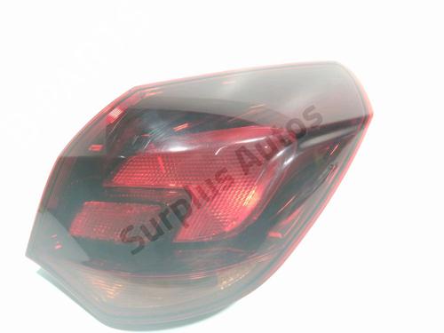 right-taillight-opel-astra-j-p10-2009-2010-2011-2012-2013-2014-2015-2016-33034861 main image