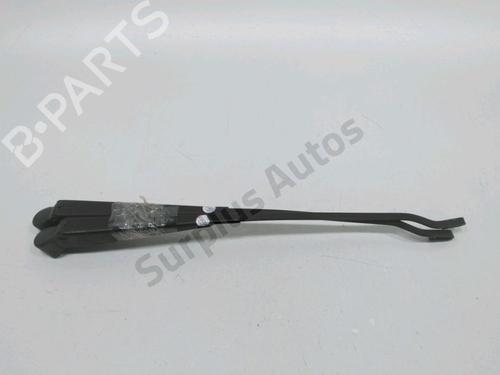 Bras d'essuie-glace avant FORD FIESTA Box Body/MPV (J5_, J3_) 1.8 D (60 hp) 31285561