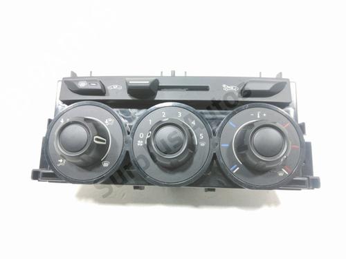 Used Climate control CITROËN C3 II (SC_) 1.4 (73 hp) 31058391
