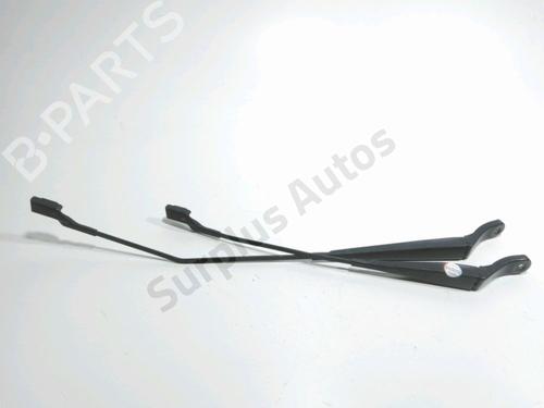 front-windshield-wiper-arm-peugeot-2008-i-cu_-2013-33534664 main image