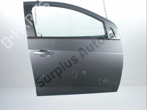 Used Right front door Right front door 37775481 37775481