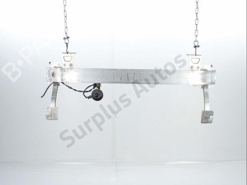 front-bumper-reinforcement-citroen-c4-cactus-2014-33190998 main image