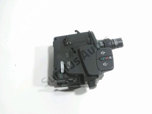 switch-renault-clio-iii-grandtour-kr01_-2007-31938591 main image