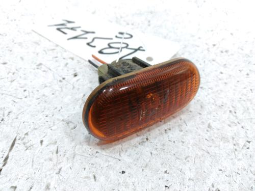 Used Left side indicator Left side indicator RENAULT CLIO II (BB_, CB_) 1.2 (BB0A, BB0F, BB10, BB1K, BB28, BB2D, BB2H, CB0A,... (58 hp) 31005499 31005499