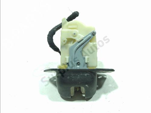 Used Tailgate lock Tailgate lock RENAULT KOLEOS I (HY_) 2.0 dCi 4x4 (HY0K) (150 hp) 35893657 35893657