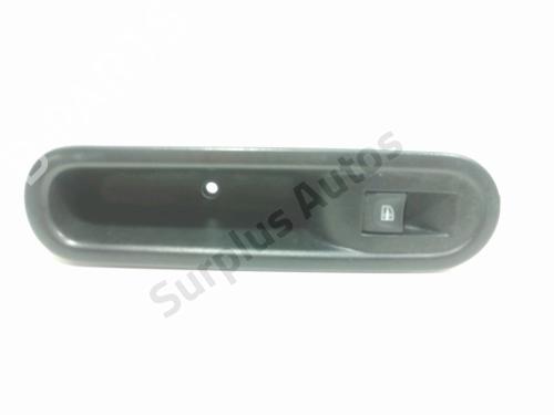 Used Right front window switch Right front window switch RENAULT TWINGO III (BCM_, BCA_) 0.9 TCe 90 (BCM9, BCM2) (90 hp) 37773002 37773002