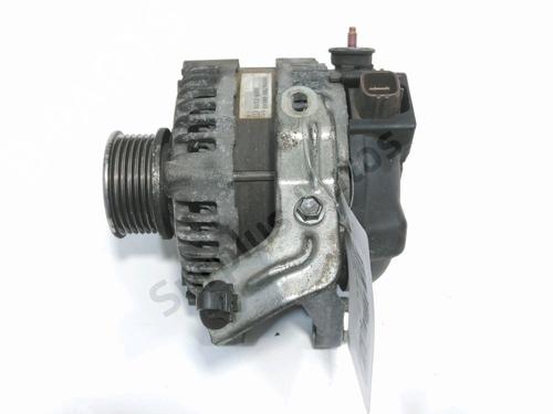 Used Alternator TOYOTA YARIS (_P9_) 1.4 D-4D (NLP90_, NLP90R) (90 hp) 31964184