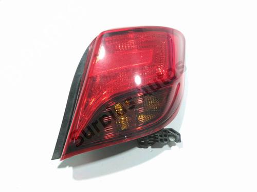 right-taillight-toyota-yaris-_p13_-2010-2011-2012-2013-2014-2015-2016-2017-2018-2019-2020-32154356 main image