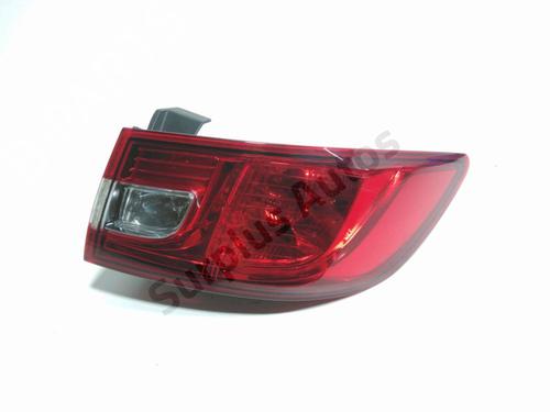 right-taillight-renault-clio-iv-bh_-2012-2013-2014-2015-2016-2017-2018-2019-2020-2021-36183378 main image
