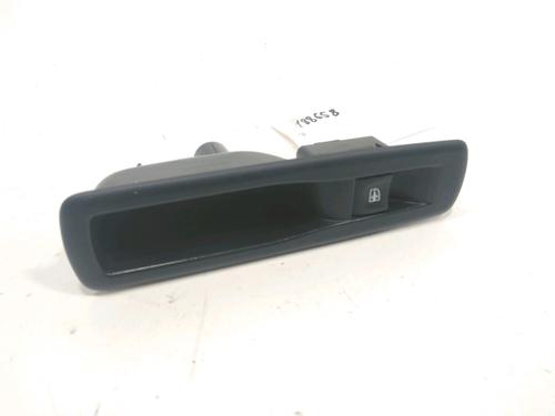 Used Left rear window switch RENAULT MEGANE III Hatchback (BZ0/1_, B3_) 1.5 dCi (BZ09, BZ0D, BZ1W, BZ29, BZ14) (110 hp) 31000487