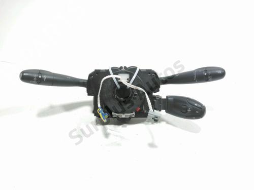 Used Steering wheel controls Steering wheel controls PEUGEOT 308 SW I (4E_, 4H_) 1.6 HDi (92 hp) 34148506 34148506