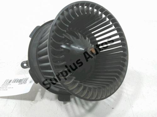 Varmeblæser PEUGEOT 206 Hatchback (2A/C) 1.4 HDi eco 70 (68 hp) 30986882