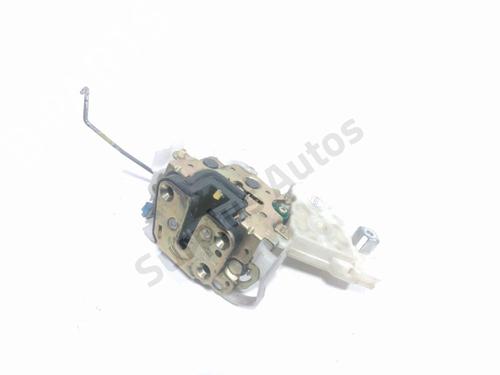 Used Front left lock NISSAN X-TRAIL I (T30) 2.2 Di 4x4 (114 hp) 28248306