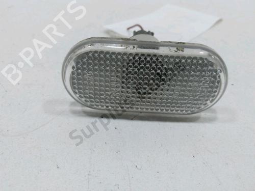Used Left side indicator RENAULT TWINGO II (CN0_) 1.2 16V (CN04, CN0B) (75 hp) 31005562