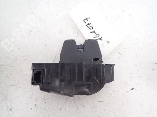Used Tailgate lock PEUGEOT 308 I (4A_, 4C_) 1.6 HDi (109 hp) 31001631