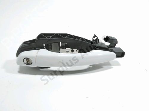 front-left-exterior-door-handle-peugeot-208-ii-ub_-up_-uw_-uj_-2019-30584756 main image