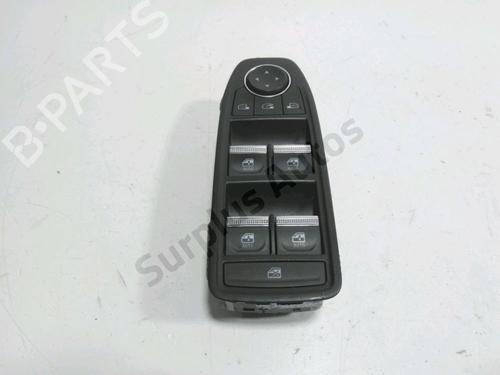 Used Left front window switch Left front window switch RENAULT CLIO V (B7_) 1.5 Blue dCi 115 (B7AD) (116 hp) 33646824 33646824