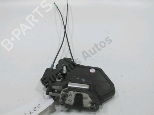 Fechadura trás esquerda DAIHATSU SIRION (M3_) 1.3 4WD (87 hp) 31000413