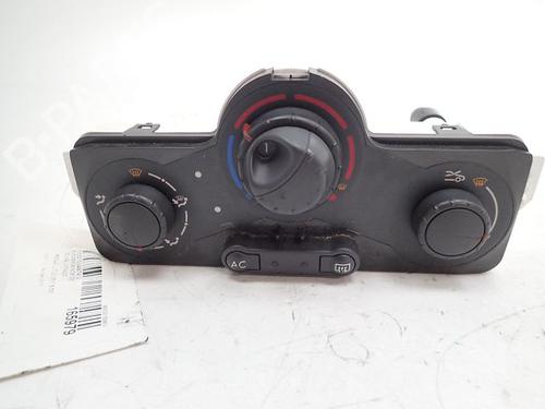 Used Climate control RENAULT CLIO III (BR0/1, CR0/1) 1.5 dCi (88 hp) 30988354