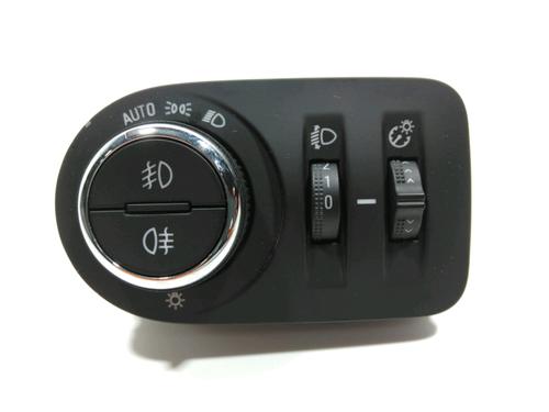 Used Headlight switch OPEL CORSA F (P2JO) 1.5 (68) (102 hp) 28228548