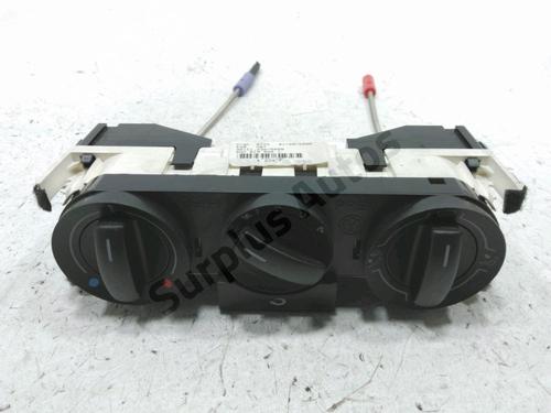 Used Climate control VW FOX Hatchback (5Z1, 5Z3, 5Z4) 1.2 (55 hp) 30988812