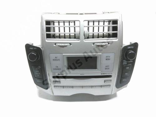 Used Radio Radio TOYOTA YARIS (_P9_) 1.4 D-4D (NLP90_, NLP90R) (90 hp) 31163057 31163057