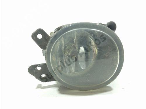 right-front-fog-light-mercedes-benz-c-class-w204-2007-2008-2009-2010-2011-2012-2013-2014-2015-36153606 main image