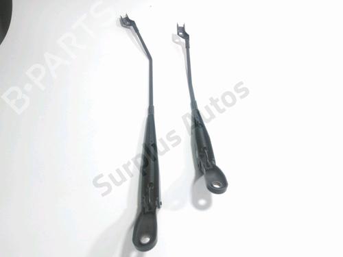 Front windshield wiper arm PEUGEOT 2008 I (CU_) 1.4 HDi | BP32226729C143