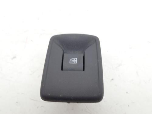 Used Right front window switch RENAULT KANGOO Express (FW0/1_) 1.5 dCi 90 (FW0G, FW05, FW08, FW11) (90 hp) 30994110