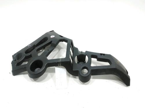 Soporte del paragolpes trasero Soporte del paragolpes trasero 31001060 31001060