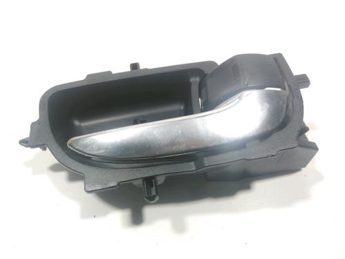 Used Front right interior door handle Front right interior door handle TOYOTA AURIS (_E18_) 1.8 Hybrid (ZWE186_, ZWE186R) (136 hp) 28242720 28242720