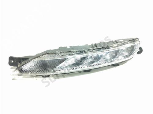 Used Left daytime light Left daytime light 37628315 37628315