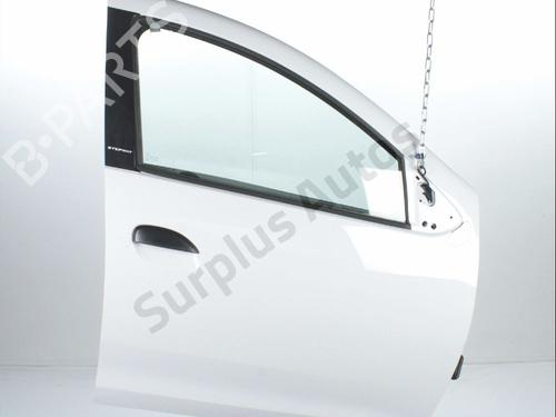 right-front-door-dacia-sandero-ii-2012-33111998 main image