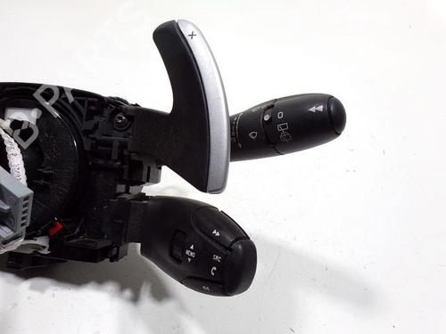 Steering wheel controls PEUGEOT 308 I (4A_, 4C_) 1.6 HDi | BP28226746E15 