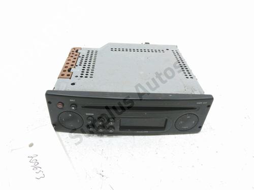 Used Radio DACIA DUSTER (HS_) 1.5 dCi 4x4 (HSMC, HSMD) (110 hp) 30992024