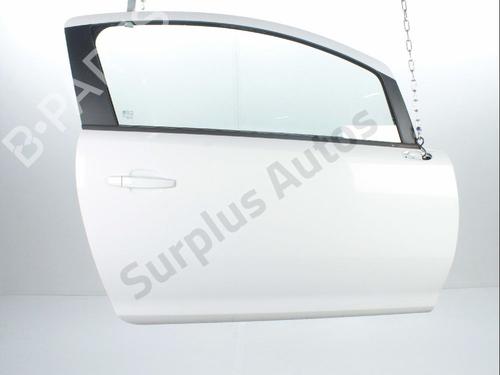 Used Right front door OPEL CORSA D (S07) 1.3 CDTI (L08, L68) (75 hp) 28243845