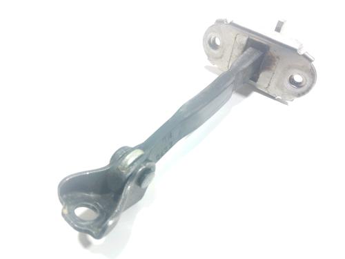 Used Hinge/Door check strap TOYOTA YARIS (_P9_) 1.4 D-4D (NLP90_, NLP90R) (90 hp) 28248606