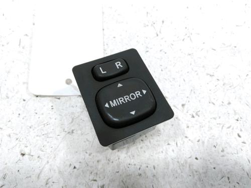 Commande retroviseurs TOYOTA YARIS (_P9_) 1.4 D-4D (NLP90_, NLP90R) (90 hp) 30994607